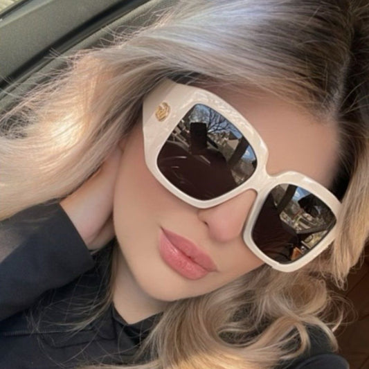 Women sunglasses Gucci