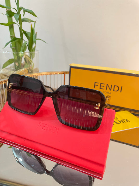 Sun glasses Fendi