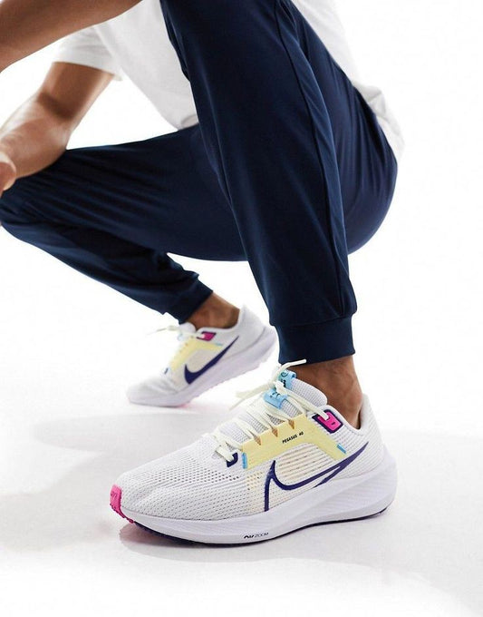 Nike حذاء نسائي ابيض